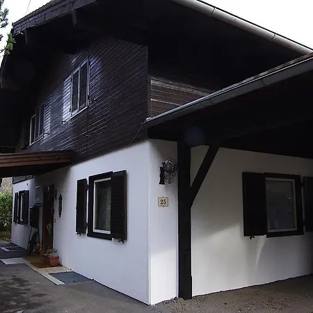 Haus Klara ノイシュティフト・イム・シュトゥーバイタール