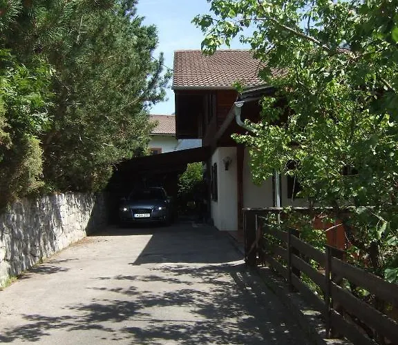 بيت ضيافة Haus Klara *